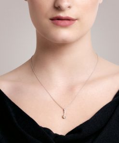 Alternative view of TILIA halskæde i rhodineret sølv med orange/krystal zirkonia sten